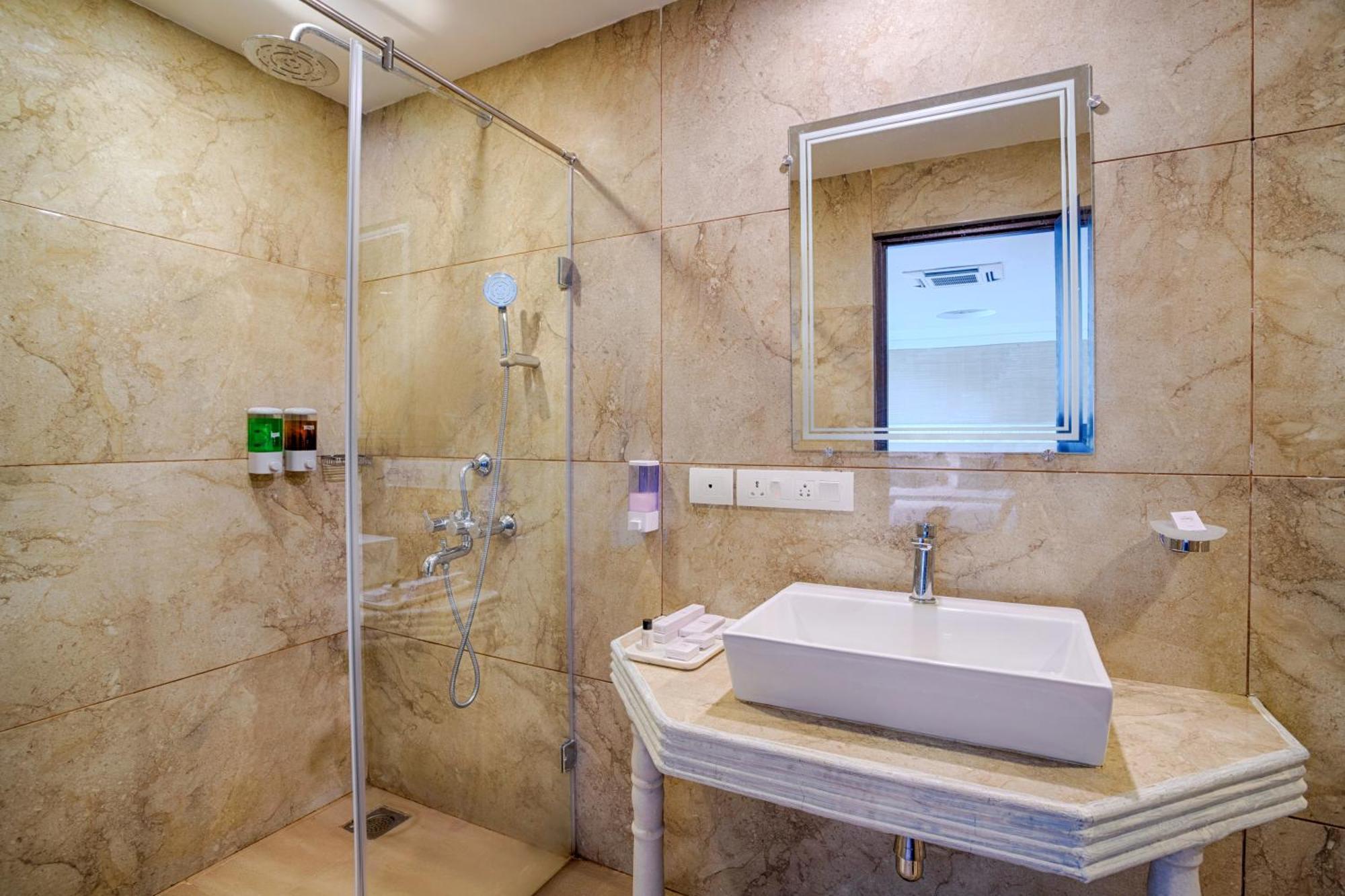 Ziva Suites - A Botique Hotel Siolim Exterior photo