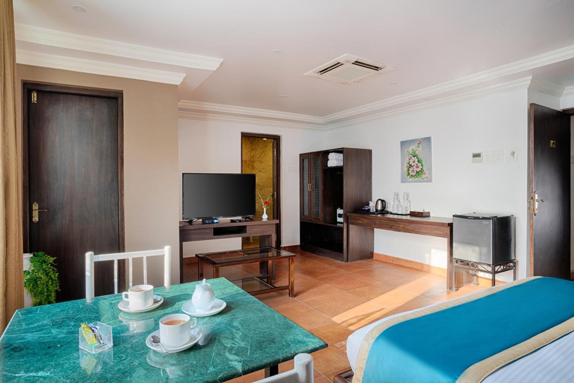 Ziva Suites - A Botique Hotel Siolim Exterior photo