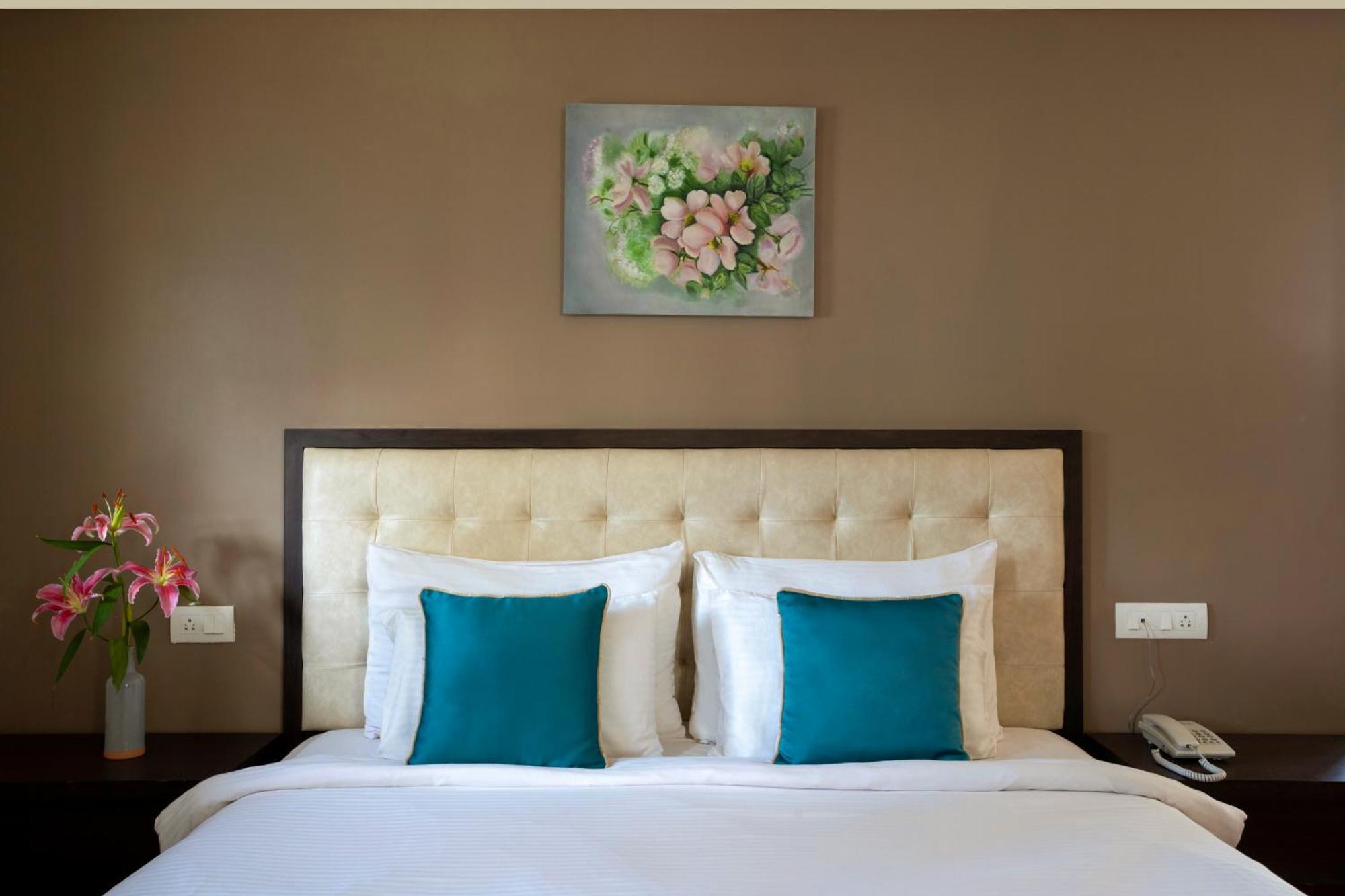 Ziva Suites - A Botique Hotel Siolim Exterior photo