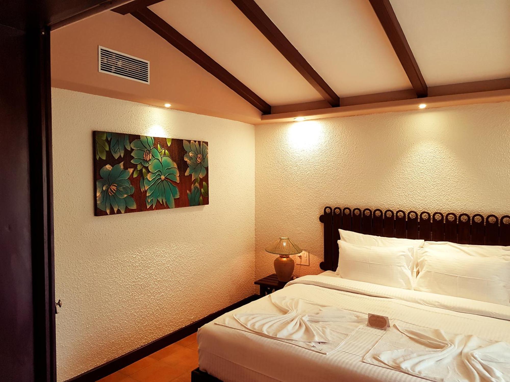 Ziva Suites - A Botique Hotel Siolim Exterior photo